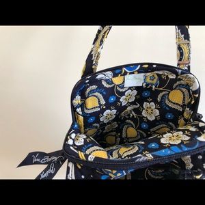 Vera Bradley Ellie Blue crossbody purse